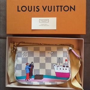 2016 Limited Edition Louis Vuitton Pochette